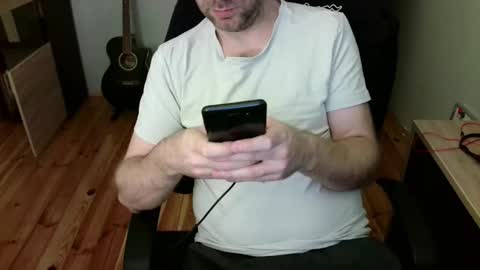 Snapshot of the_naked_pianists chatting on 02-14-25, 05:46 Stephan 34 Cassandra 25 online show from 02-14-25, 05:46