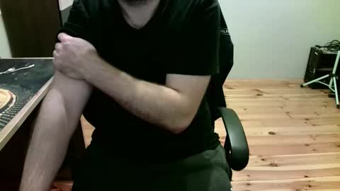 Snapshot of the_naked_pianists chatting on 12-14-25, 06:23 Stephan 34 Cassandra 25 online show from 12-14-25, 06:23