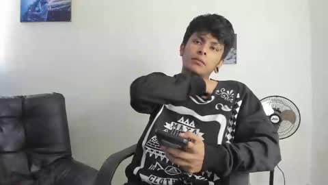 Snapshot of the_weed_guys chatting on 01-21-25, 04:58 Danny online show from 01-21-25, 04:58