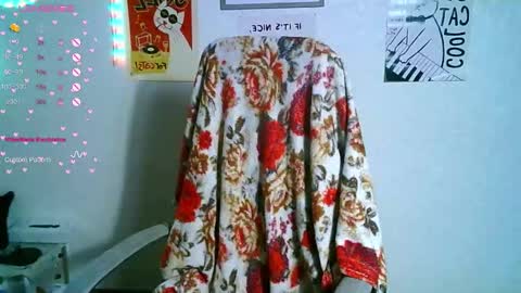 the_xmas_bby online show from 11-11-25, 08:36