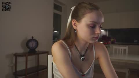 Emma online show from 09-21-25, 04:08