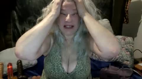 The Arctic Milf online show from 04-25-26, 01:14