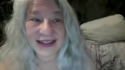 The Arctic Milf online show from 04-25-26, 01:41