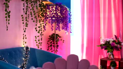 Ayana online show from 10-19-25, 09:32