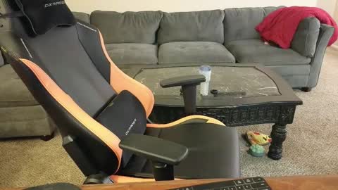 Snapshot of theballboy chatting on 10-10-25, 01:59 theballboy online show from 10-10-25, 01:59