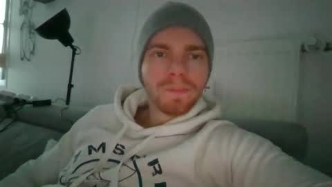 Snapshot of thebatguuy chatting on 01-26-25, 03:03 thebatguuy online show from 01-26-25, 03:03