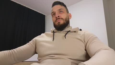 Snapshot of thebestmuscles chatting on 12-06-24, 02:06 John online show from 12-06-24, 02:06