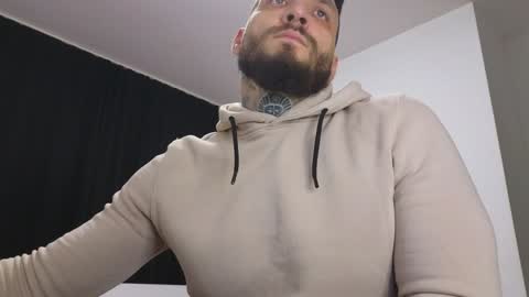 Snapshot of thebestmuscles chatting on 12-06-24, 05:11 John online show from 12-06-24, 05:11