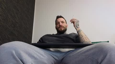 Snapshot of thebestmuscles chatting on 03-01-25, 07:30 John online show from 03-01-25, 07:30