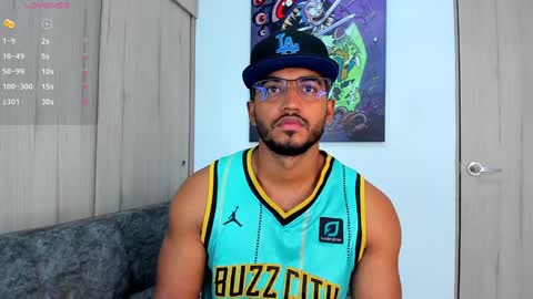 Snapshot of theblack_frank chatting on 12-21-24, 01:10 theblack_frank online show from 12-21-24, 01:10