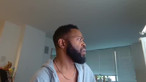 Snapshot of theblacklordmaster chatting on 10-01-25, 12:11 theblacklordmaster online show from 10-01-25, 12:11