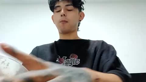 thebluesky_18 online show from 10-16-25, 03:57