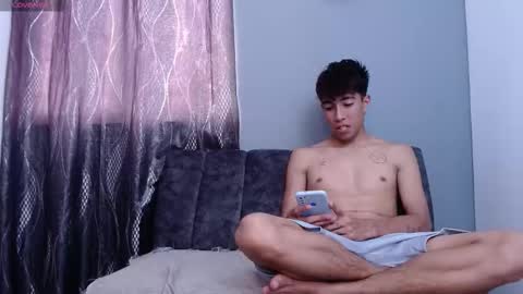 Snapshot of theboys_x chatting on 10-19-25, 02:29 GEORGE JOE online show from 10-19-25, 02:29