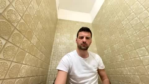 Snapshot of thebrokersenior chatting on 02-23-25, 10:42 thebrokersenior online show from 02-23-25, 10:42