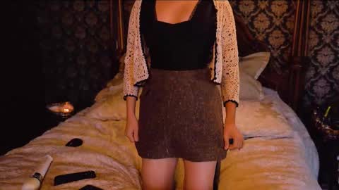 Joan online show from 11-26-25, 08:21