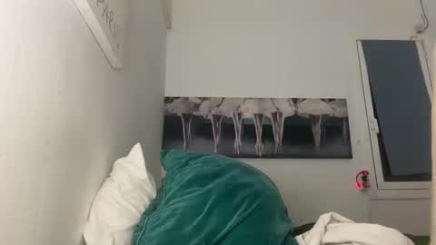 Snapshot of thecontcobracock24cm chatting on 02-14-25, 04:58 thecontcobracock24cm online show from 02-14-25, 04:58