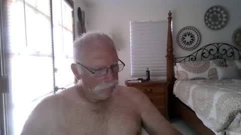 Snapshot of thecooltool_1 chatting on 05-08-26, 09:53 thecooltool_1 online show from 05-08-26, 09:53