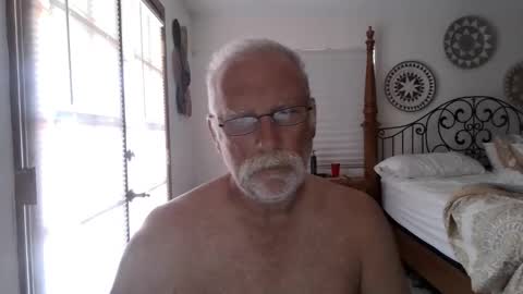 Snapshot of thecooltool_1 chatting on 05-15-26, 08:27 thecooltool_1 online show from 05-15-26, 08:27