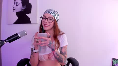 Alicia Alikath  online show from 03-11-25, 05:46