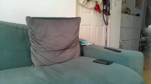 Snapshot of thedarktouch chatting on 10-22-25, 11:32 TheDarkTouch online show from 10-22-25, 11:32