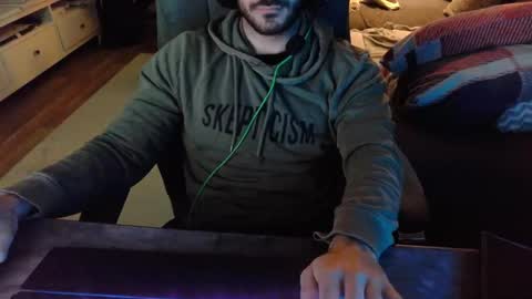 Snapshot of thedeadwood chatting on 02-16-25, 07:38 Teenboi online show from 02-16-25, 07:38