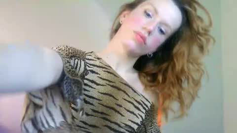 Yolanda online show from 03-06-25, 03:45