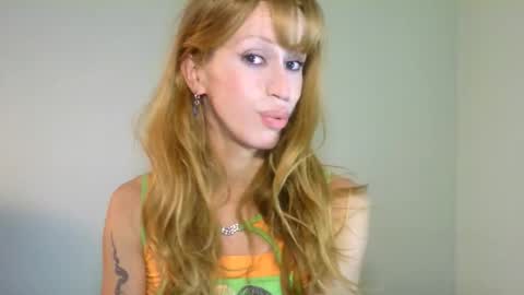 Yolanda online show from 09-11-25, 09:04