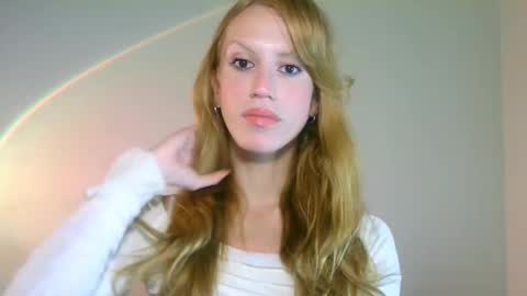 Yolanda online show from 09-23-25, 03:59