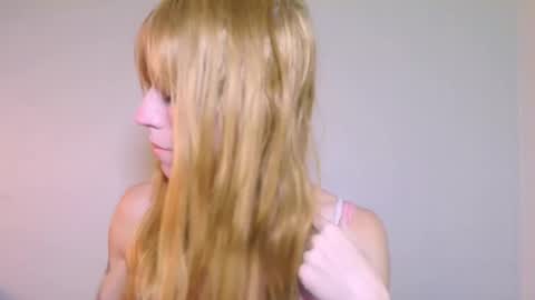 Yolanda online show from 11-10-25, 04:39