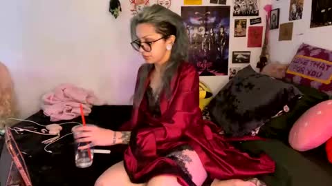 KIng Venus online show from 12-15-24, 02:30