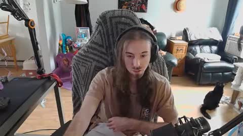 Snapshot of thefabuloussam chatting on 11-28-25, 06:10 Thefabulousam Independent Model online show from 11-28-25, 06:10