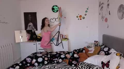 TheFarmergirl online show from 04-21-26, 04:08