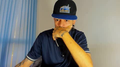 independent Model online show from 11-04-25, 10:20