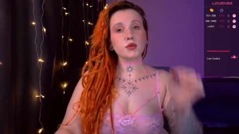 Snapshot of thefullredmoon chatting on 02-14-26, 03:03 Moon online show from 02-14-26, 03:03