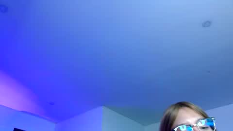 Snapshot of thegodmother_gh chatting on 06-10-26, 07:35 Peyton online show from 06-10-26, 07:35