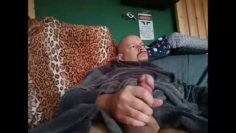 Snapshot of thehornyman916 chatting on 02-14-26, 10:23 thehornyman916 online show from 02-14-26, 10:23