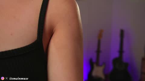 Snapshot of theirismuse chatting on 09-09-25, 11:59 Iris online show from 09-09-25, 11:59