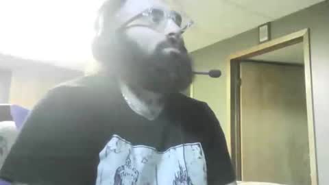 Snapshot of theironbulll chatting on 11-30-25, 06:01 Iron online show from 11-30-25, 06:01