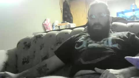 Snapshot of theironbulll chatting on 12-15-25, 12:37 Iron online show from 12-15-25, 12:37