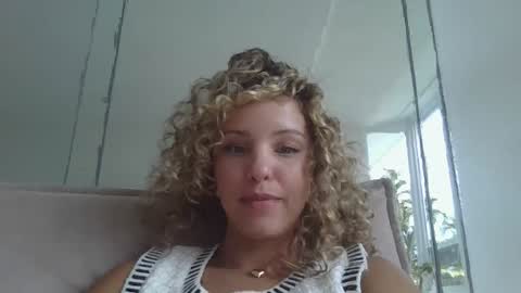 Snapshot of theislandgirl chatting on 09-18-25, 10:12 Lily Marie online show from 09-18-25, 10:12