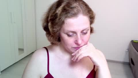 Ella online show from 12-15-24, 05:42