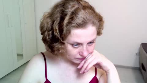 Ella online show from 12-18-24, 06:46