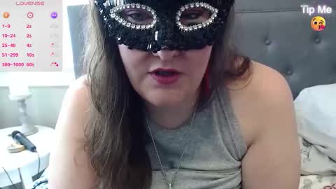 Lacey online show from 05-27-26, 01:19