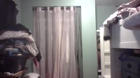 Snapshot of thelittlebambii chatting on 01-07-25, 10:08 Little Bambii online show from 01-07-25, 10:08