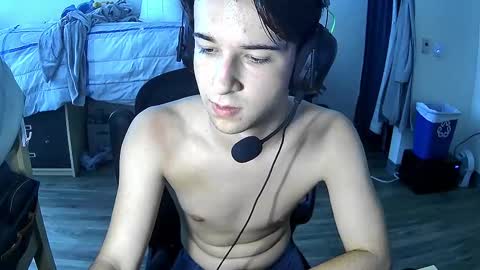 Louie online show from 09-21-25, 05:03