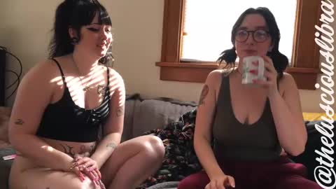 Snapshot of thelusciouslibra chatting on 01-27-25, 08:07 thelusciouslibra online show from 01-27-25, 08:07