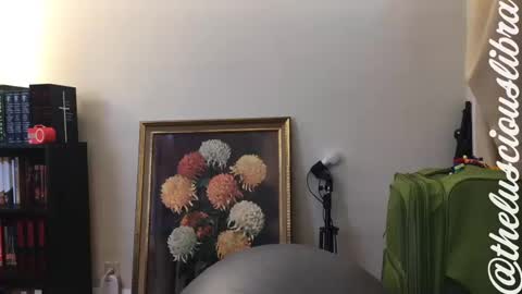 Snapshot of thelusciouslibra chatting on 02-23-25, 06:23 thelusciouslibra online show from 02-23-25, 06:23