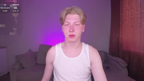 Snapshot of themikesever chatting on 04-29-26, 11:25 Sever online show from 04-29-26, 11:25