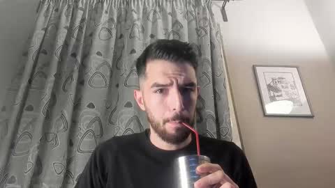 Snapshot of themmistokles chatting on 12-17-24, 02:33 themmistokles online show from 12-17-24, 02:33