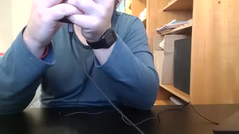 Snapshot of themoontiger chatting on 12-14-25, 09:08 themoontiger online show from 12-14-25, 09:08